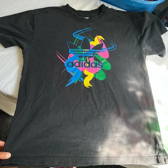 Adidas tee - Picture 3 of 4